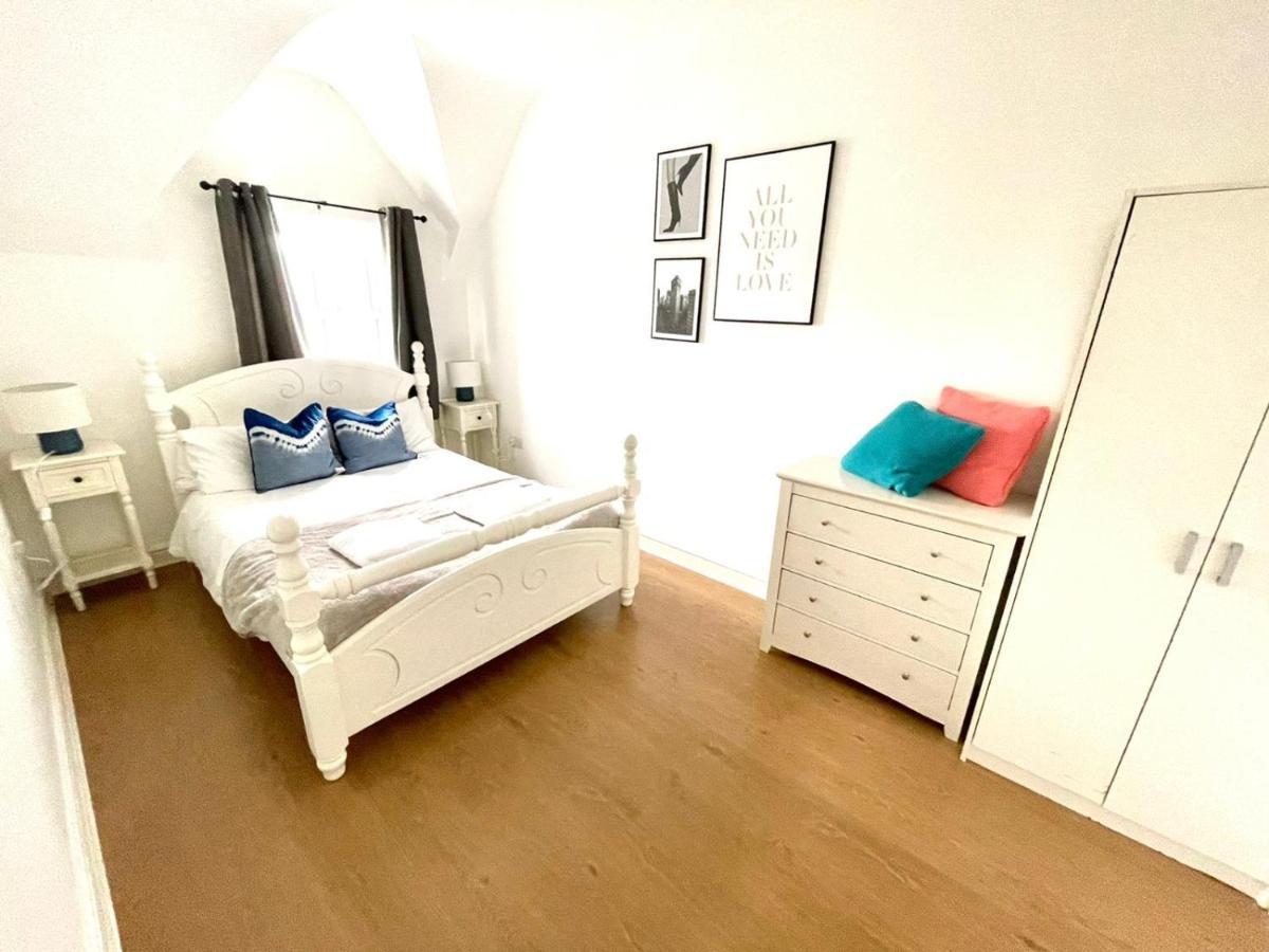 Koala & Tree - 2 Bedroom In City Centre - Short Lets & Serviced Accommodation Cambridge Kültér fotó