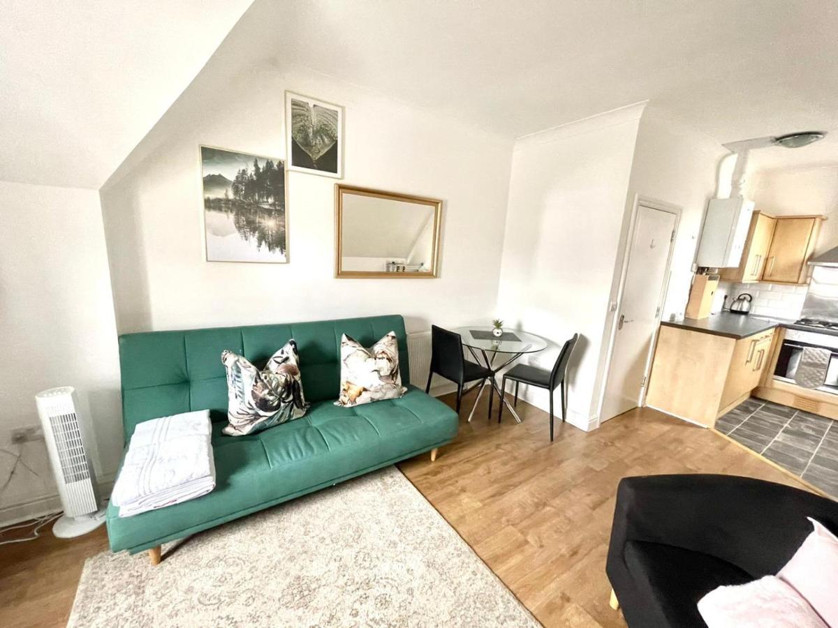 Koala & Tree - 2 Bedroom In City Centre - Short Lets & Serviced Accommodation Cambridge Kültér fotó