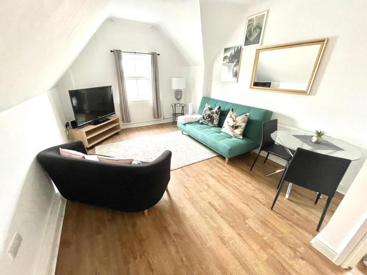 Koala & Tree - 2 Bedroom In City Centre - Short Lets & Serviced Accommodation Cambridge Kültér fotó